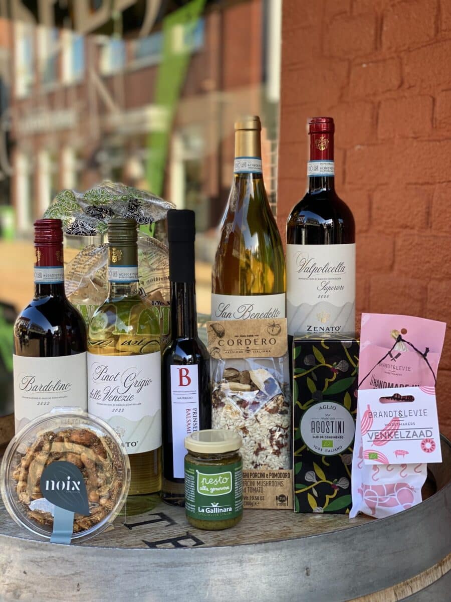 Zenato wijn en delicatessen pakket, een overzicht van de producten.