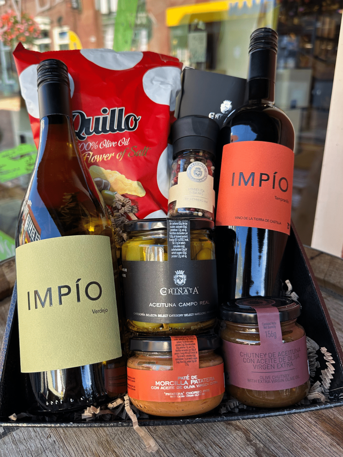 Impio giftbox & La Chinata delicatessen in geschenkverpakking